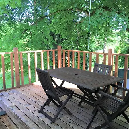D'hotes Les Coustilles Bed & Breakfast 4*
