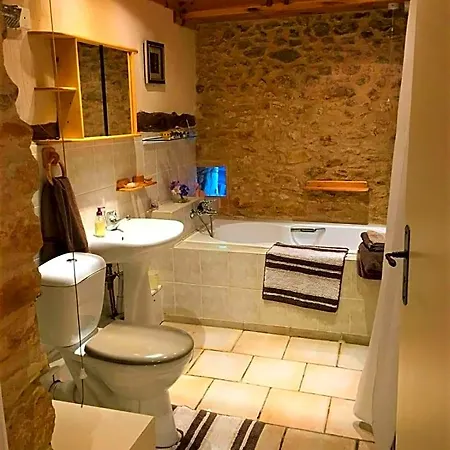 D'hotes Les Coustilles Saint-Alvère